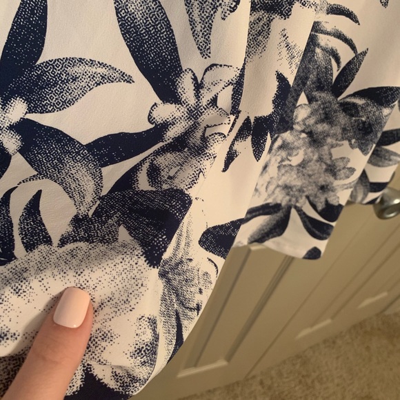 Dress Barn | Floral blue and white dress - Picture 3 of 5